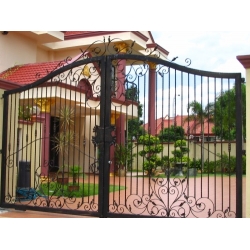 Swing Gate